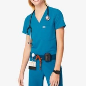 Figs caterina scrub top xxs NWT alps blue